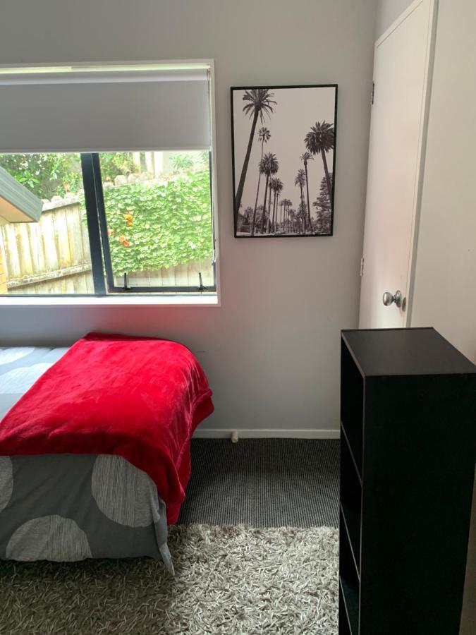 Double Room With Shared Bathroom Окленд Экстерьер фото