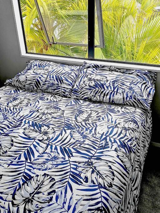 Double Room With Shared Bathroom Окленд Экстерьер фото